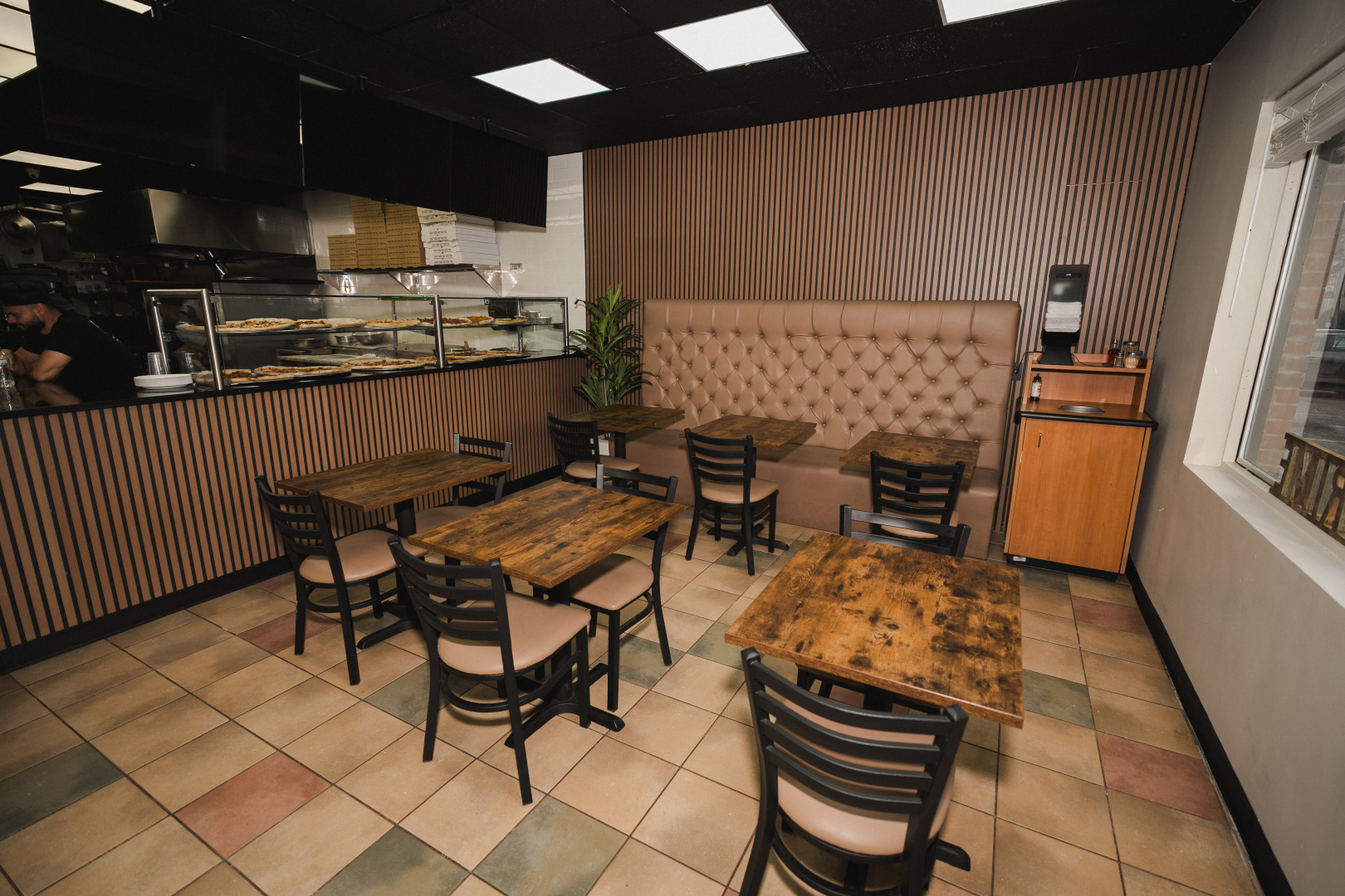 Established Pizzeria