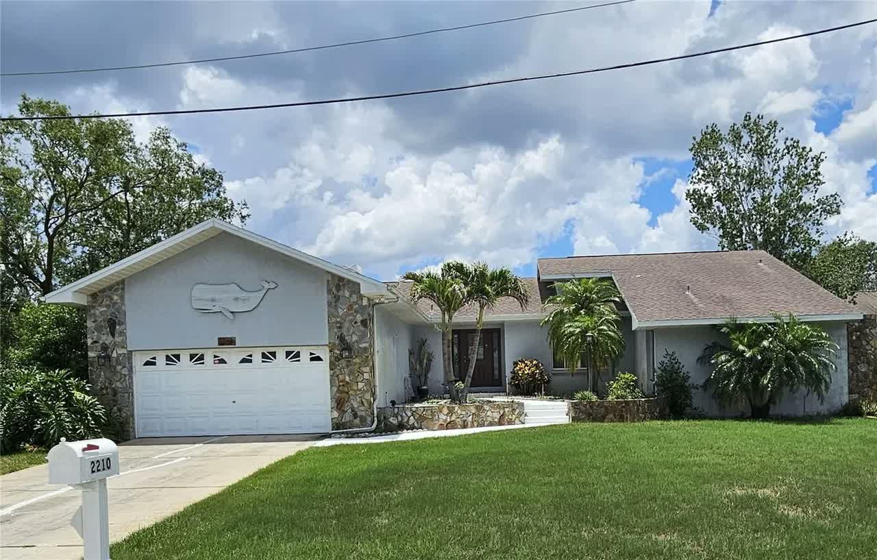 2210 Bayou Dr